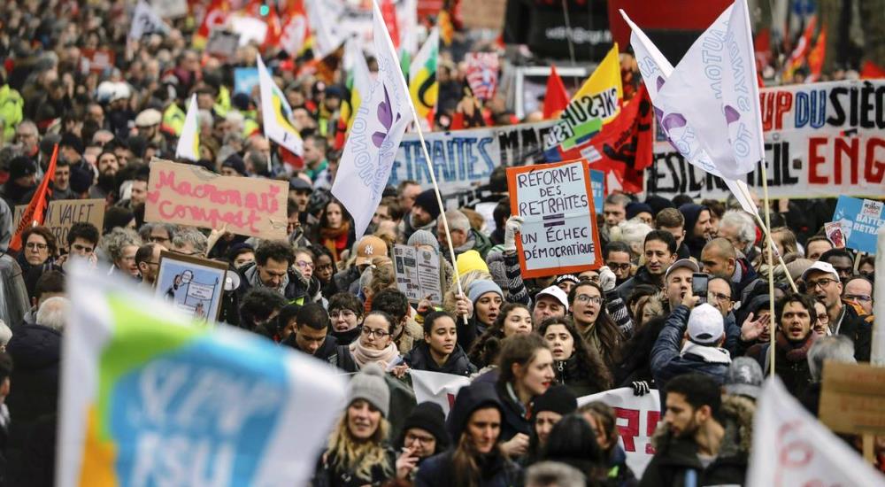 Protestat asnje efekt, prezantohet sot reforma e pensioneve ne France